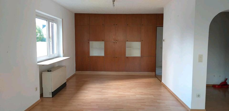 Mehrfamilienhaus, Wohnhaus Bruchköbel - 14 Zimmer, 400 m&sup2;, 1.300.000&euro; | Angebot:26957543