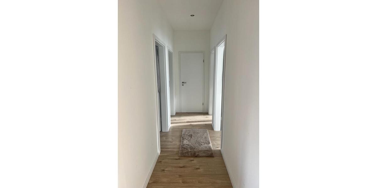 Etagenwohnung Hanau - 6 Zimmer, 100 m&sup2;, 4.500&euro; | Angebot:26025557