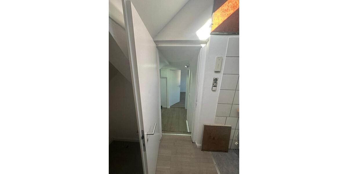Dachgeschoßwohnung Mühlheim am Main - 3 Zimmer, 65 m&sup2;, 1.200&euro; | Angebot:25365812