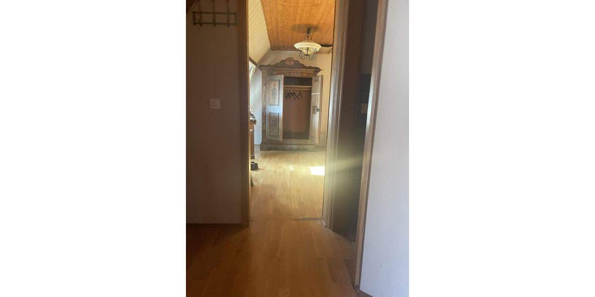 Doppelhaushälfte Frankfurt Harheim - 7 Zimmer, 170 m&sup2;, 600.000&euro; | Angebot:25820766