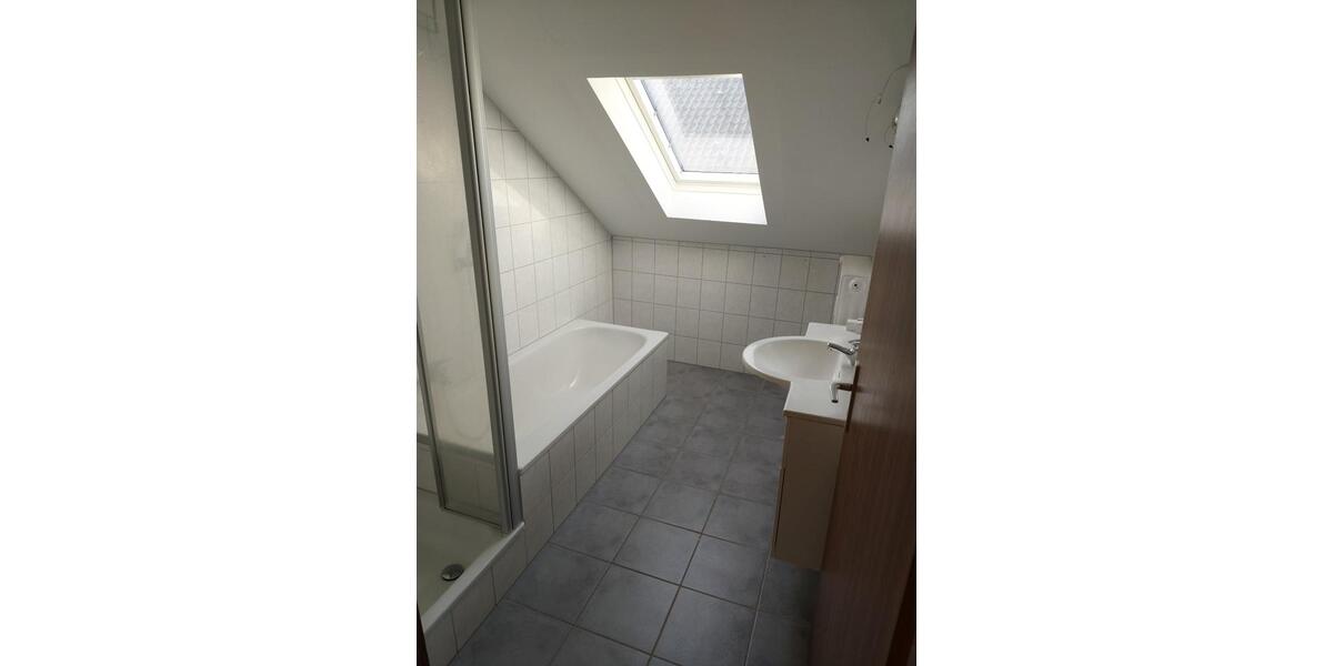 Dachgeschoßwohnung Seligenstadt - 3.5 Zimmer, 85 m&sup2;, 1.000&euro; | Angebot:25086646