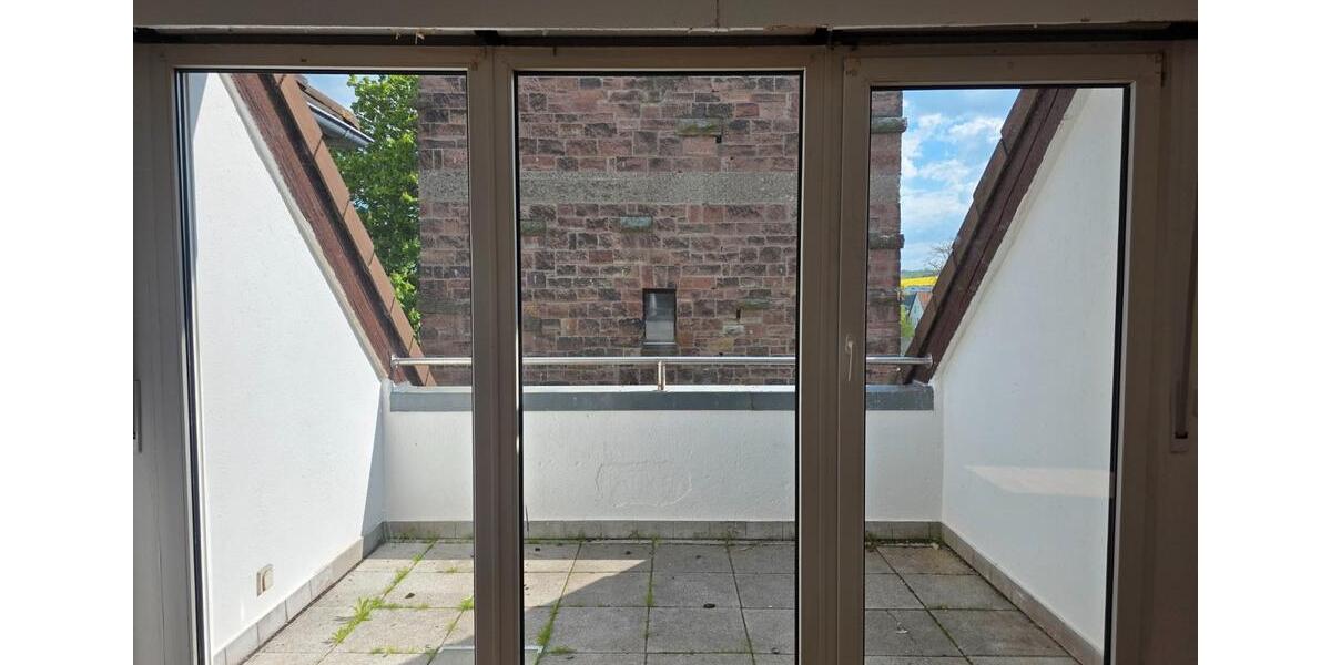 Dachgeschoßwohnung Gelnhausen - 4 Zimmer, 120 m&sup2;, 1.200&euro; | Angebot:26349279