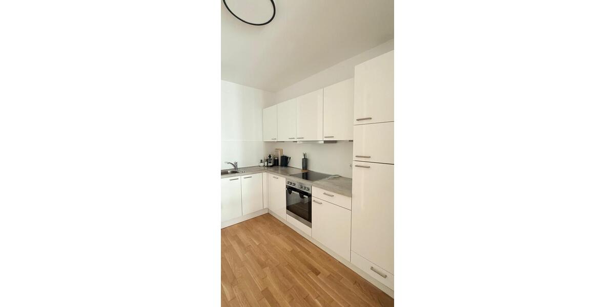 Etagenwohnung Frankfurt am Main Ostend - 2 Zimmer, 62 m&sup2;, 1.200&euro; | Angebot:25905305