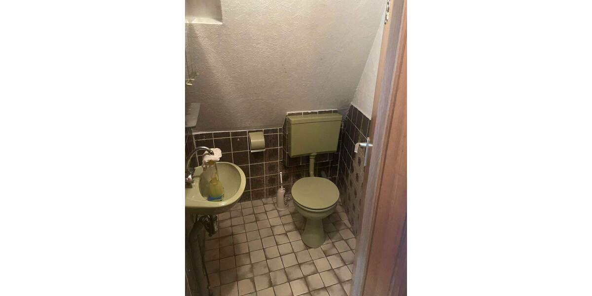 Doppelhaushälfte Frankfurt Harheim - 7 Zimmer, 170 m&sup2;, 600.000&euro; | Angebot:25820766