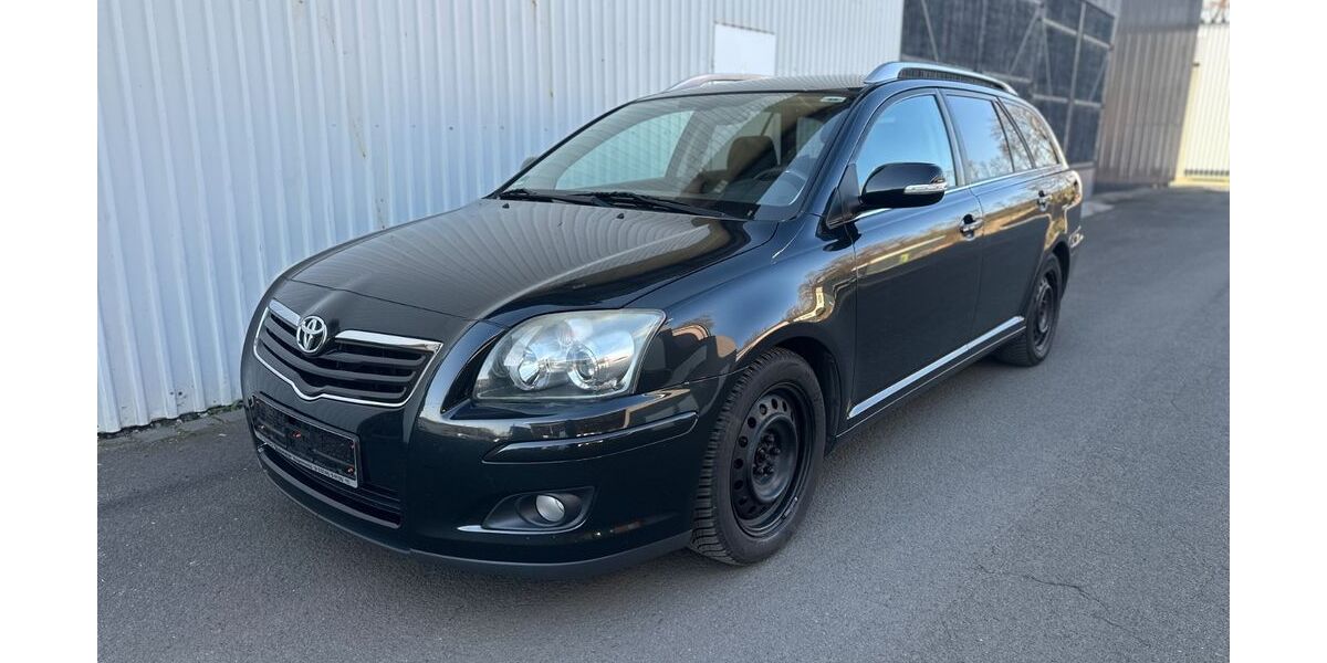 Toyota Avensis 208.000 km 3.500 &euro; Biebergemünd 63599
