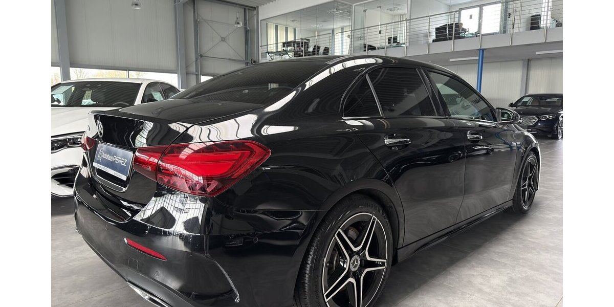 Mercedes-Benz A 200 d LIMOUSINE AMG PREMIUM-DISTR.-PANO-NIGHT! 15.679 km 36.859 &euro; Groß-Umstadt 64823