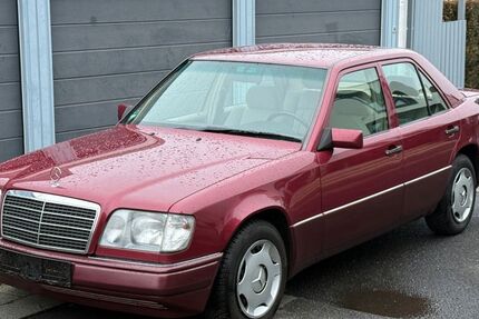 Mercedes-Benz E 220 135.000 km 9.950 &euro; Bad-Homburg,in der Nähe Frankfurt am Main 61350