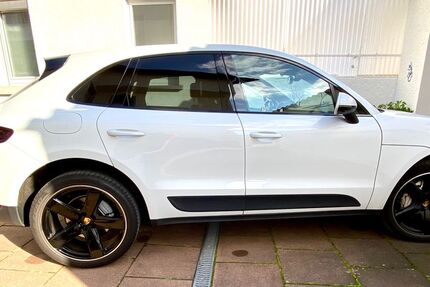 Porsche Macan 190.200 km 26.500 &euro; Niedernberg 63843