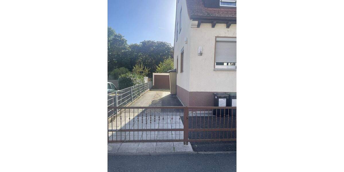 Doppelhaushälfte Frankfurt Harheim - 7 Zimmer, 170 m&sup2;, 600.000&euro; | Angebot:25820766