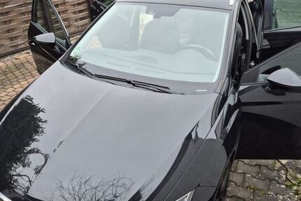Seat Leon 77.256 km 14.800 &euro; Schwalbach 65824