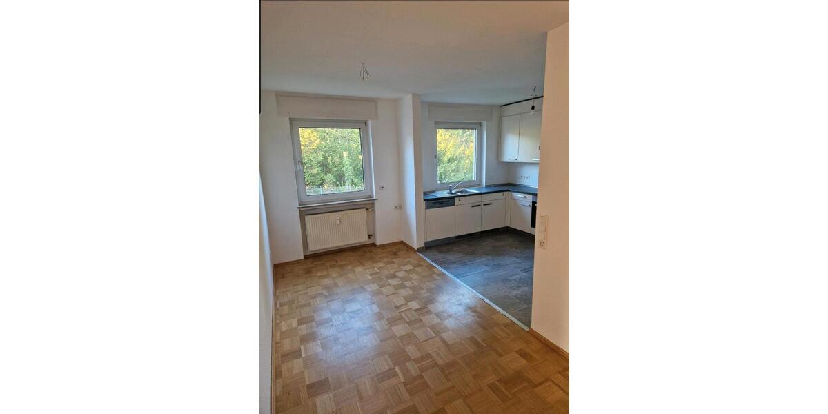 Etagenwohnung Oberursel (Taunus) - 4.5 Zimmer, 110 m&sup2;, 1.850&euro; | Angebot:27565684