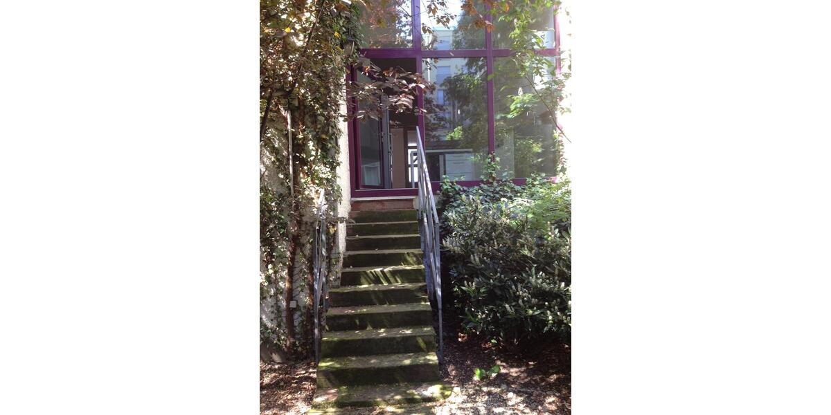 Hochparterre Frankfurt am Main Bockenheim - 3 Zimmer, 95 m&sup2;, 2.250&euro; | Angebot:25945216