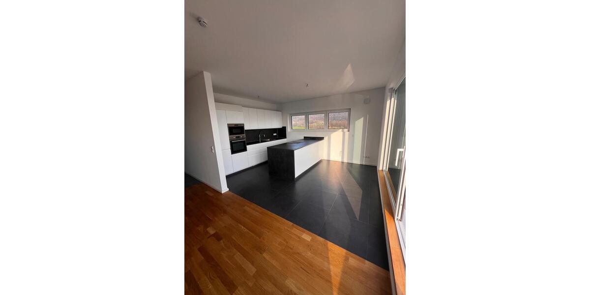Einfamilienhaus Gründau - 4 Zimmer, 140 m&sup2;, 1.990&euro; | Angebot:23711959