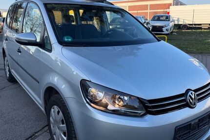 VW Touran 227.000 km 2.900 &euro; Dietzenbach 63128