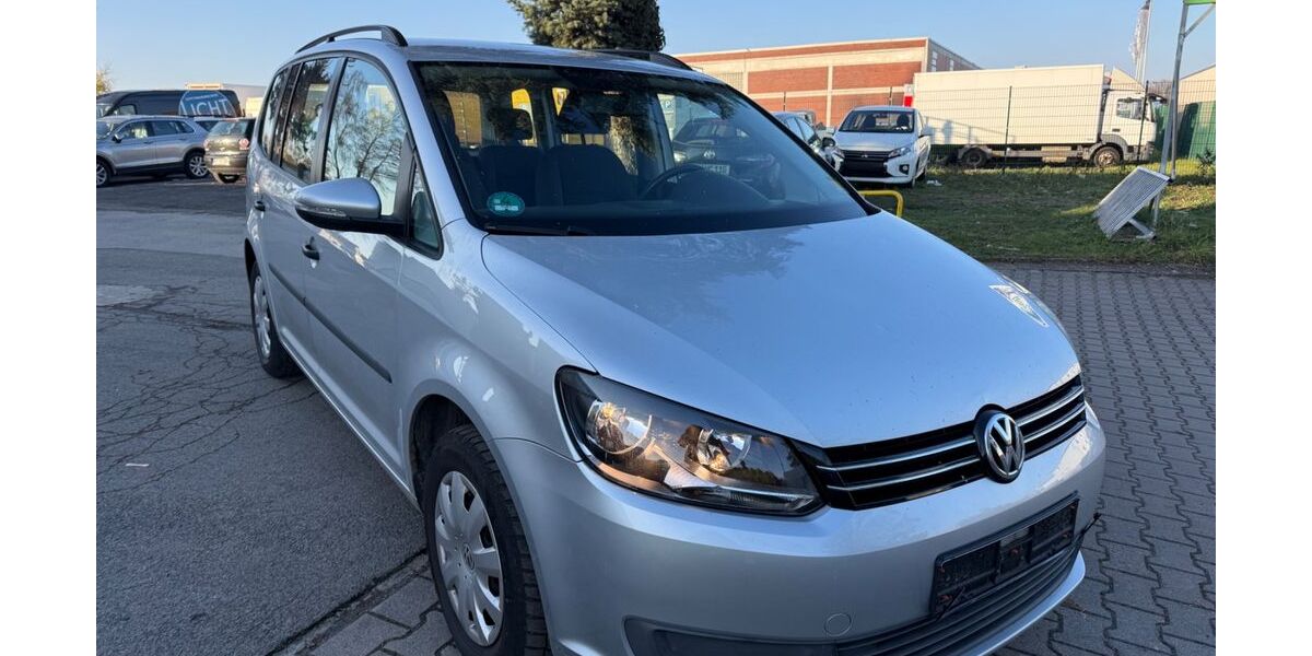 VW Touran 227.000 km 2.900 &euro; Dietzenbach 63128
