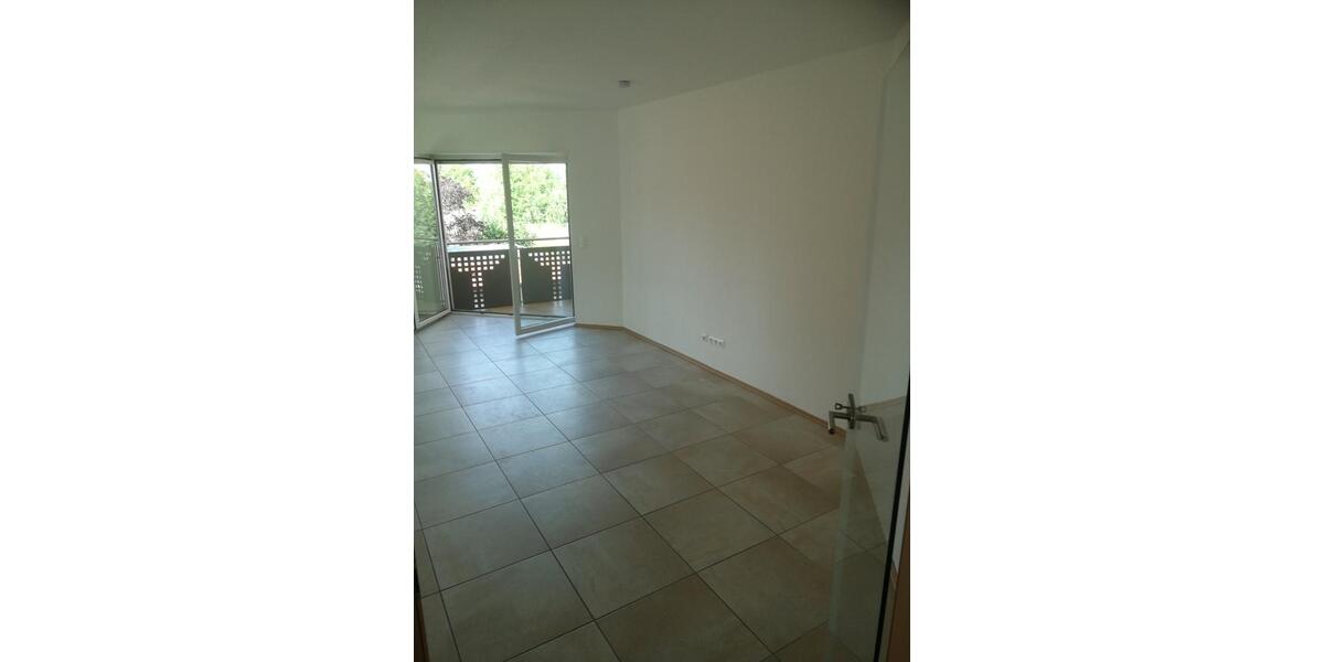 Etagenwohnung Großostheim - 4 Zimmer, 120 m&sup2;, 1.200&euro; | Angebot:24351821