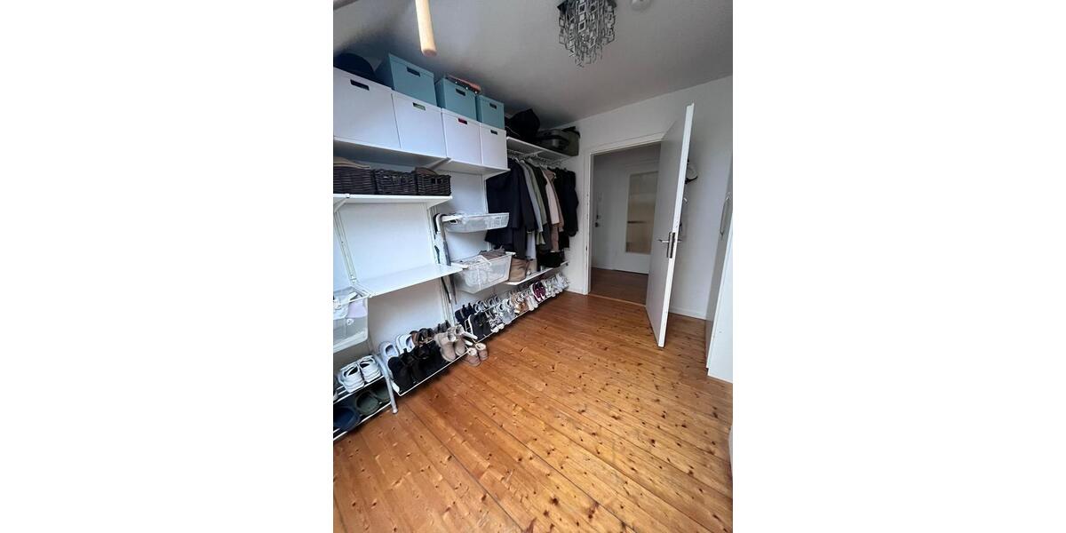 Dachgeschoßwohnung Hanau Großauheim - 3.5 Zimmer, 75 m&sup2;, 900&euro; | Angebot:25640893