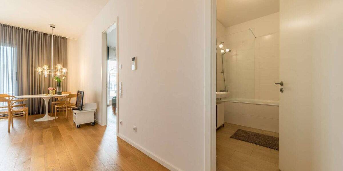 Etagenwohnung Frankfurt am Main Bahnhofsviertel - 2 Zimmer, 65 m&sup2;, 2.290&euro; | Angebot:26064210