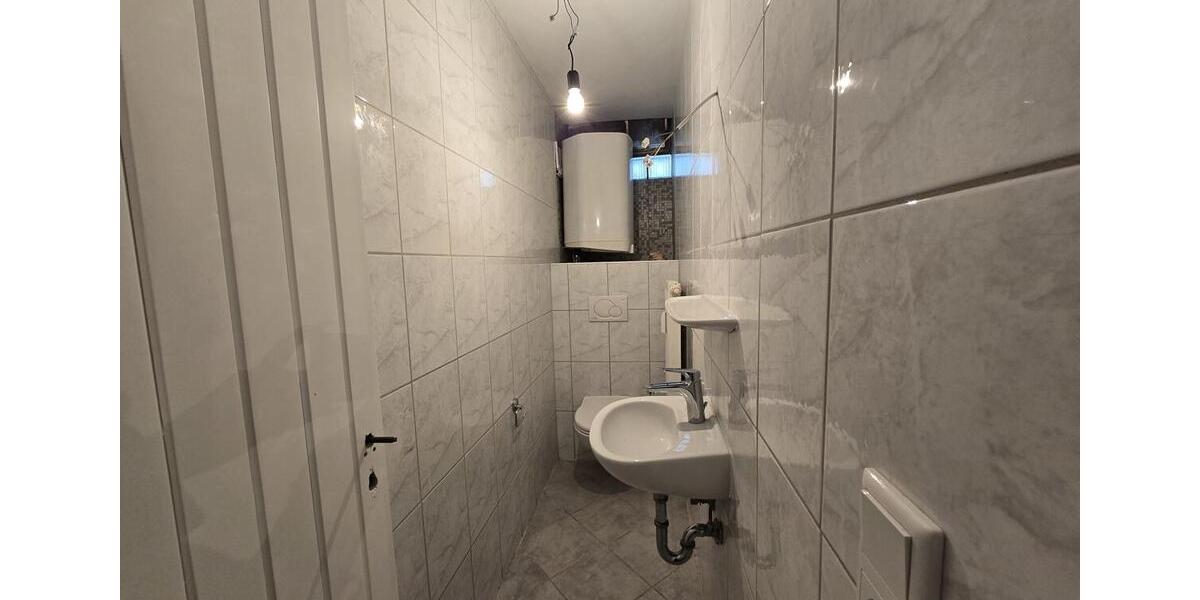 Einfamilienhaus Offenbach am Main - 5 Zimmer, 200 m&sup2;, 2.300&euro; | Angebot:25807440