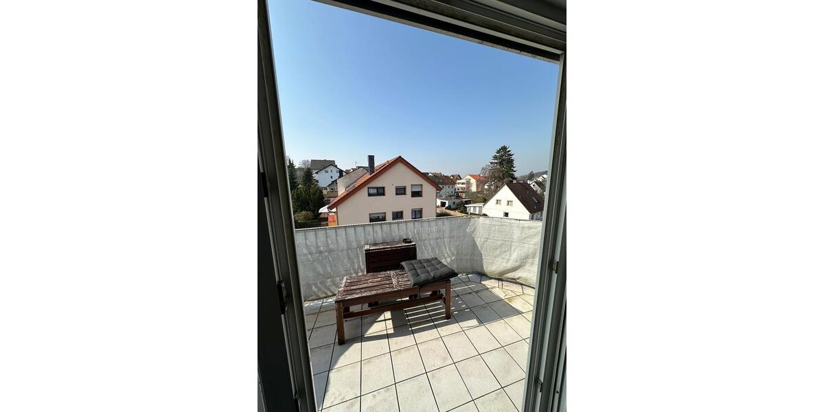 Dachgeschoßwohnung Schöneck - 2 Zimmer, 75 m&sup2;, 950&euro; | Angebot:25852359