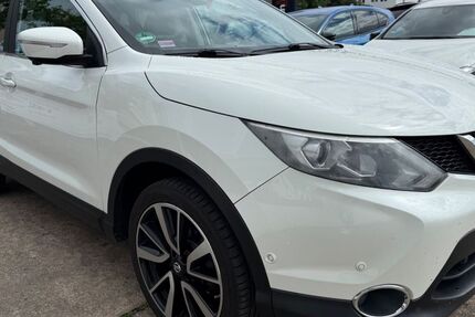 Nissan Qashqai 118.000 km 10.490 &euro; Mainaschaff 63814