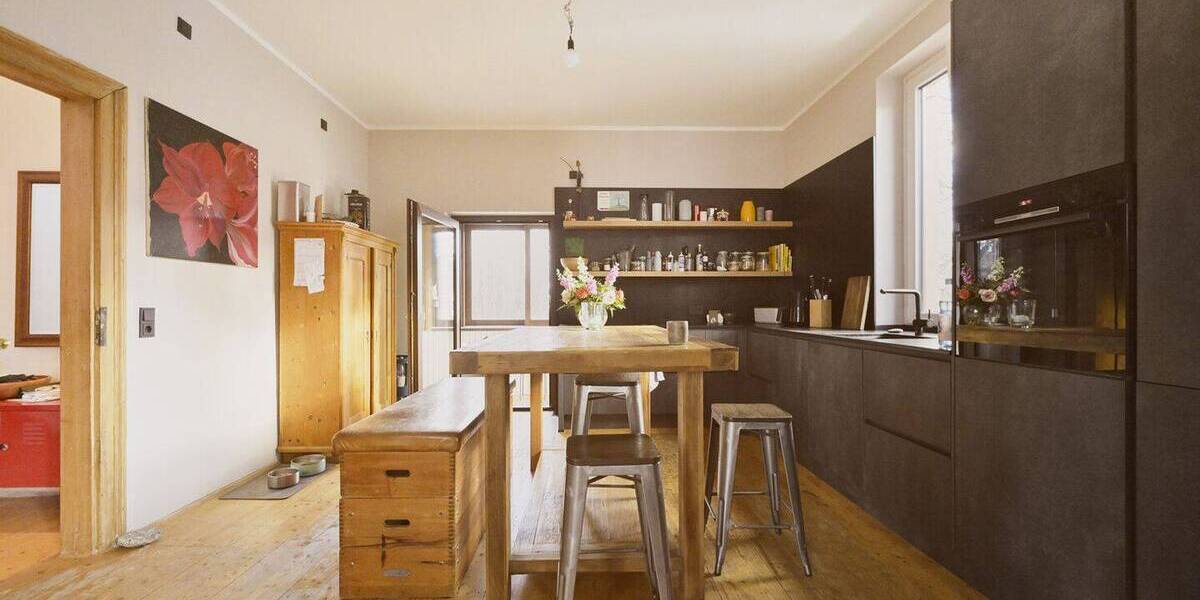 Mehrfamilienhaus, Wohnhaus Frankfurt am Main Seckbach - 6 Zimmer, 242 m&sup2;, 1.100.000&euro; | Angebot:26139136