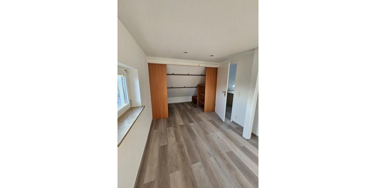 Dachgeschoßwohnung Rodgau - 2 Zimmer, 45 m&sup2;, 780&euro; | Angebot:25360887