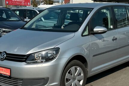 VW Touran 132.000 km 4.900 &euro; Frankfurt 60388