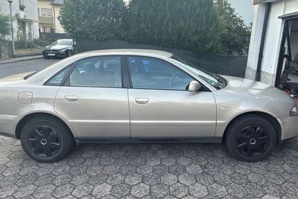 Audi A4 239.300 km 950 &euro; Stockstadt am Main 63811