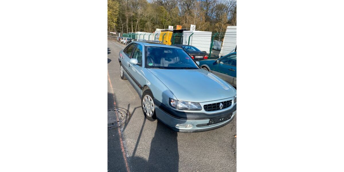 Renault Safrane 142.973 km 3.300 &euro; Hanau 63457