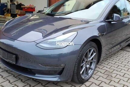 Tesla Model 3 89.323 km 26.942 &euro; Eschborn 65760