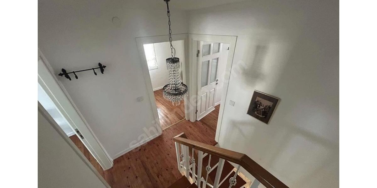 Villa Frankfurt am Main Innenstadt - 4 Zimmer, 120 m&sup2;, 400.000&euro; | Angebot:26619728