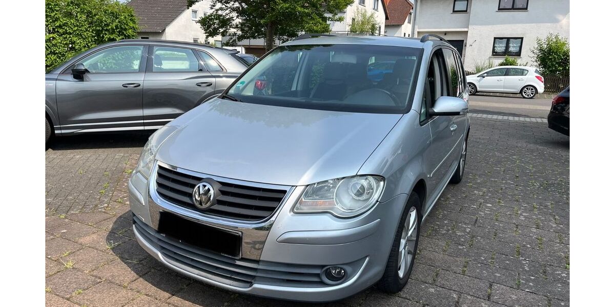 VW Touran 258.000 km 3.600 &euro; Obertshausen 63179