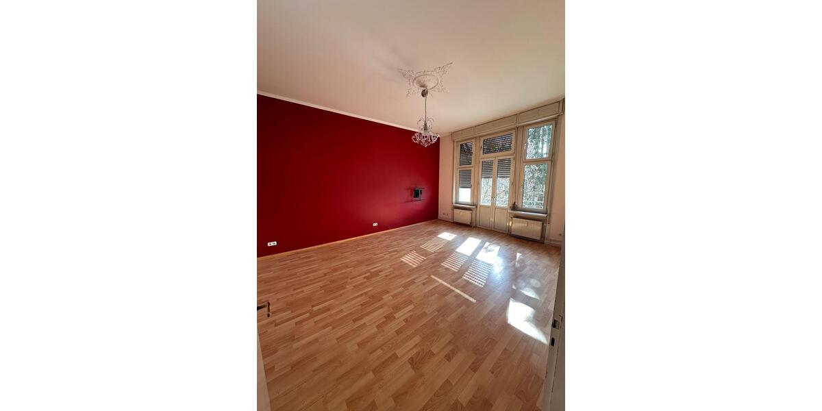 Etagenwohnung Frankfurt am Main West - 5 Zimmer, 130 m&sup2;, 2.000&euro; | Angebot:25646674