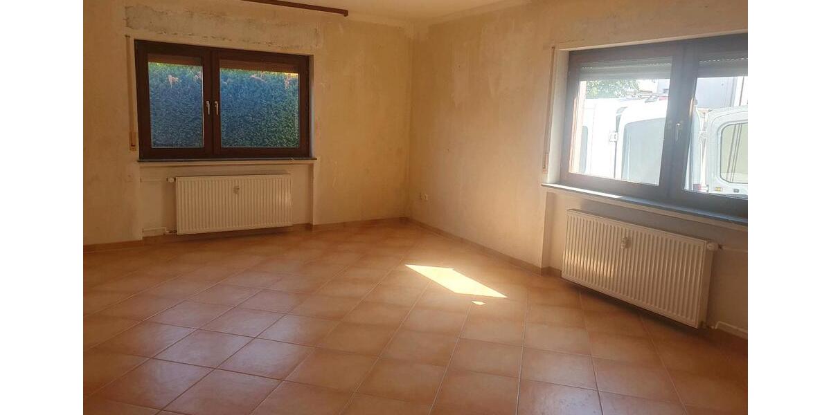 Erdgeschoßwohnung Florstadt - 5 Zimmer, 122 m&sup2;, 1.200&euro; | Angebot:24375209