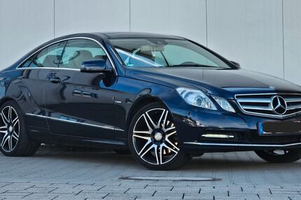 Mercedes-Benz E 300 121.400 km 15.800 &euro; Friedrichsdorf (10 Min. nördlich von Frankfurt/M) 61381