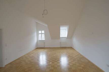 Wohnung Bad Homburg vor der Höhe Berliner Siedlung/Gartenfeld - 2 Zimmer, 68 m&sup2;, 1.000&euro; | Angebot:27505669