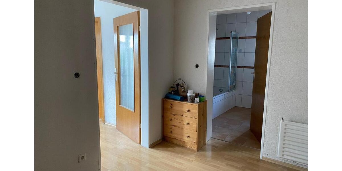 Etagenwohnung Eppertshausen - 3.5 Zimmer, 92 m&sup2;, 1.200&euro; | Angebot:25224560