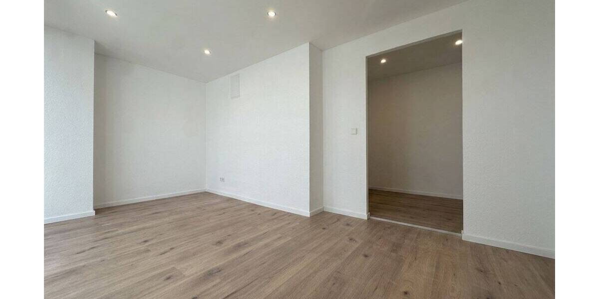 Etagenwohnung Offenbach am Main Hafen - 4 Zimmer, 87 m&sup2;, 1.250&euro; | Angebot:26862659