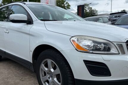 Volvo XC60 176.000 km 10.660 &euro; Mainaschaff 63814