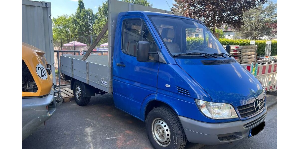 Mercedes-Benz Sprinter 93.471 km 7.500 &euro; Bad Homburg 61352