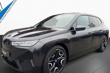 BMW iX 41.756 km 43.940 &euro; Bad Homburg 61352