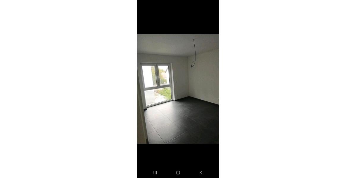 Etagenwohnung Oberursel (Taunus) - 2 Zimmer, 70 m&sup2;, 990&euro; | Angebot:25313522