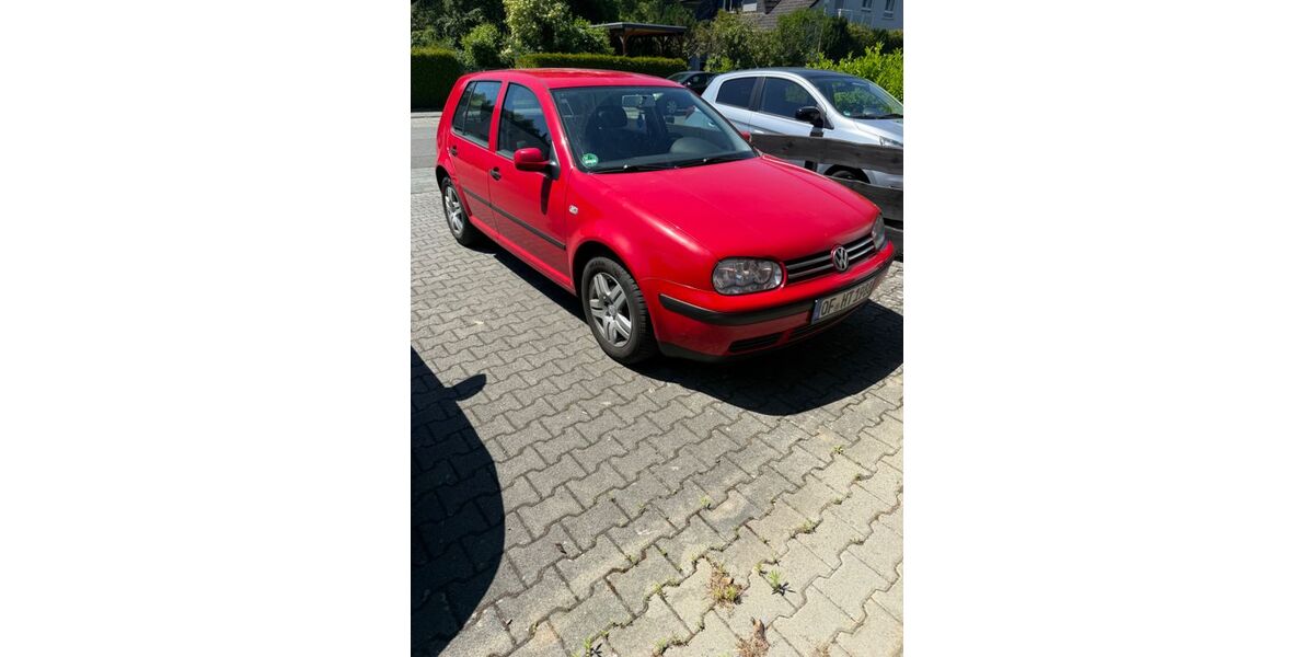 VW Golf 68.100 km 2.600 &euro; Rödermark 63322
