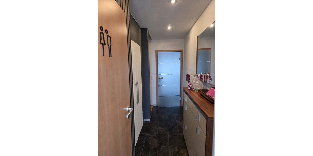 Reihenmittelhaus Aschaffenburg Innenstadt - 6 Zimmer, 152 m&sup2;, 650.000&euro; | Angebot:25698047