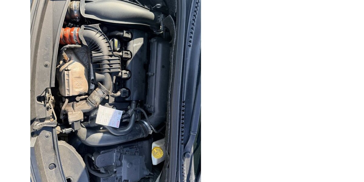 Citroen DS3 1.6 SportChic 64.010 km 5.499 &euro; Frankfurt 60386