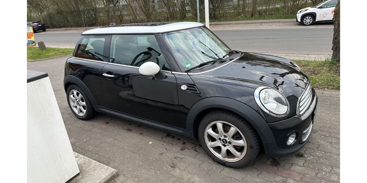Mini Cooper D 243.000 km 5.800 &euro; Karben 61184