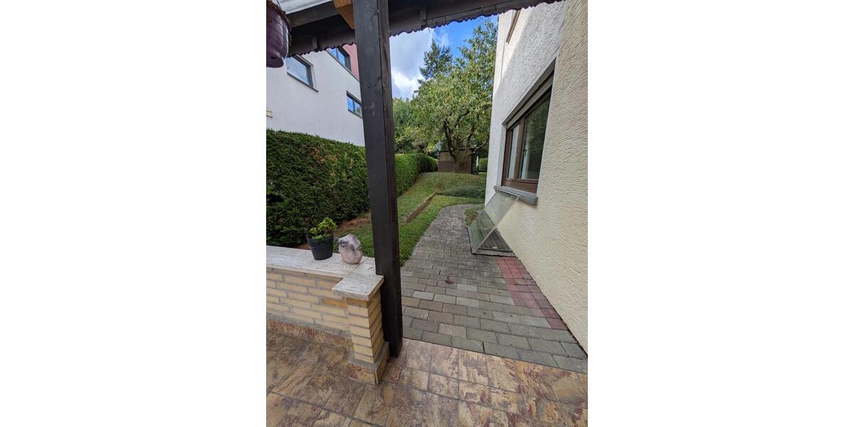 Erdgeschoßwohnung Bad Vilbel - 3 Zimmer, 94 m&sup2;, 1.300&euro; | Angebot:25900521