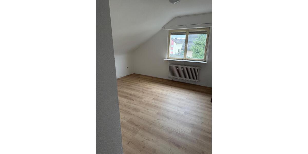 Dachgeschoßwohnung Offenbach am Main Bieber - 3 Zimmer, 80 m&sup2;, 289.000&euro; | Angebot:25991424
