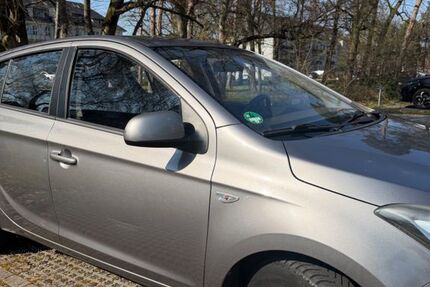Hyundai i20 168.000 km 2.000 &euro; Hanau 63457